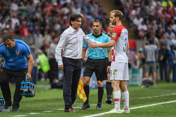 助攻队友完 助攻队友完