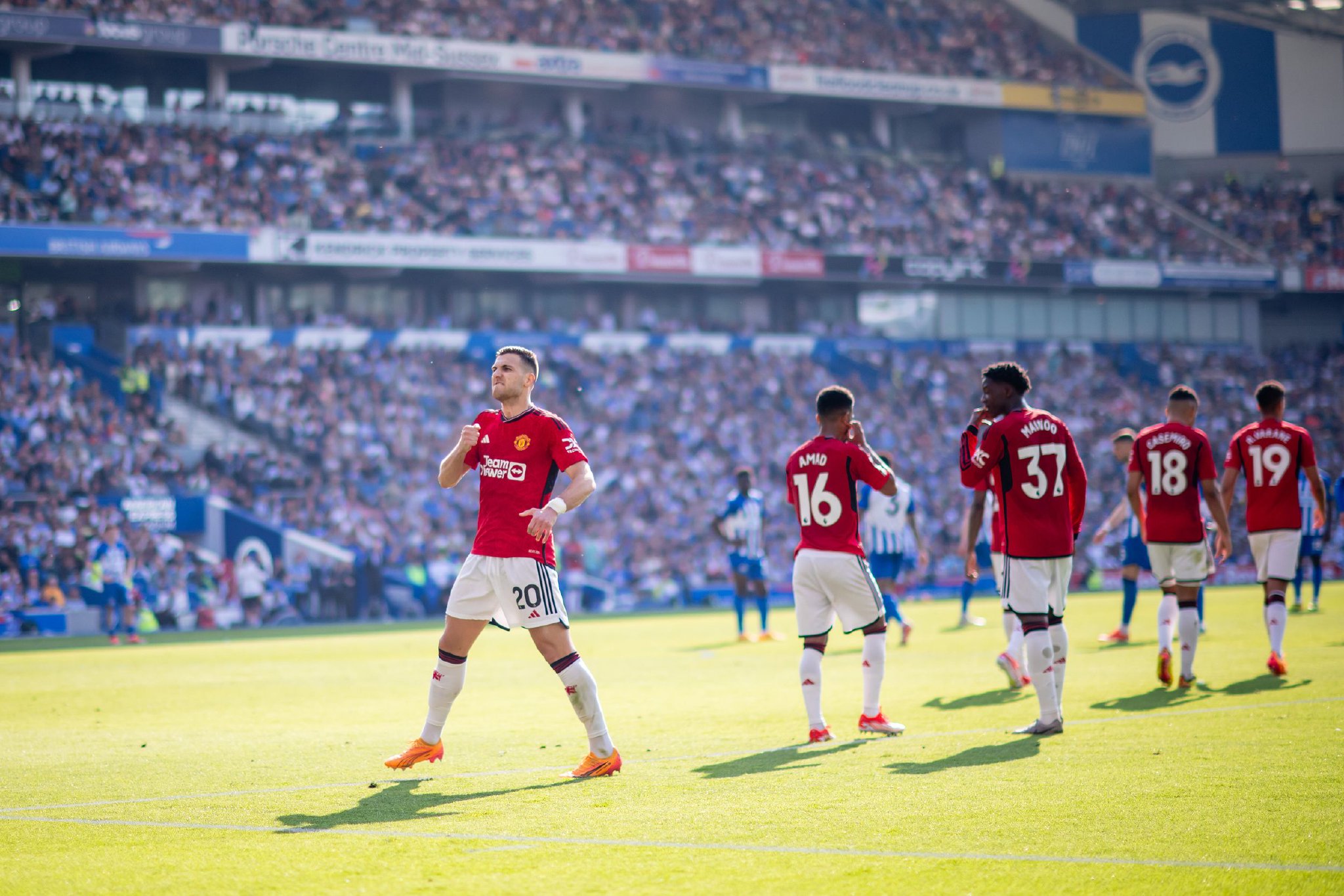 每半年便有 每半年便有